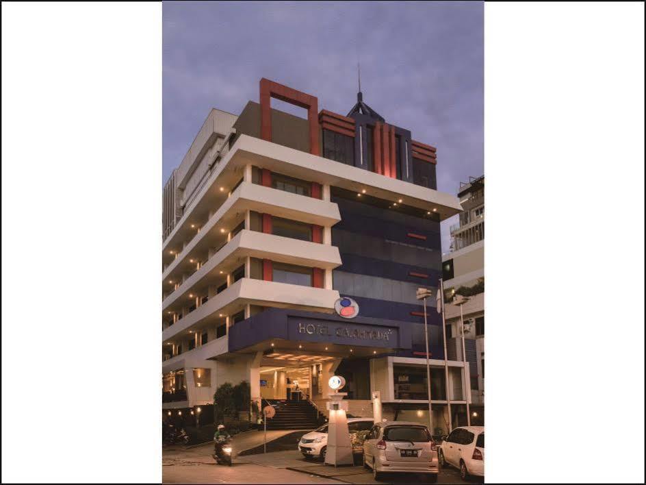 Hotel Neo Gajah Mada Pontianak By Aston Exterior photo